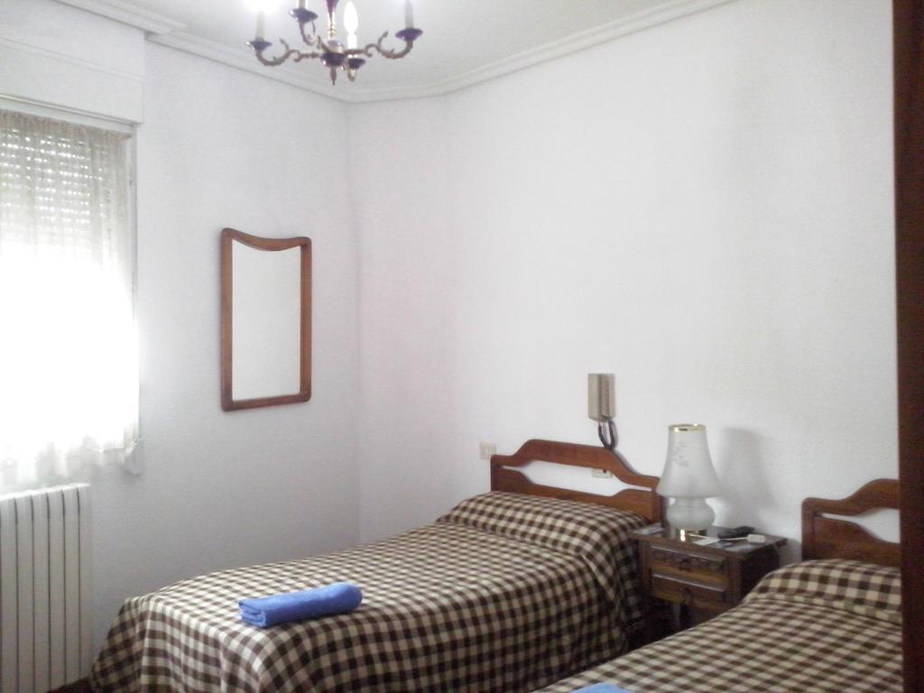 Pension Txoko-Maitea Urnieta Zimmer foto